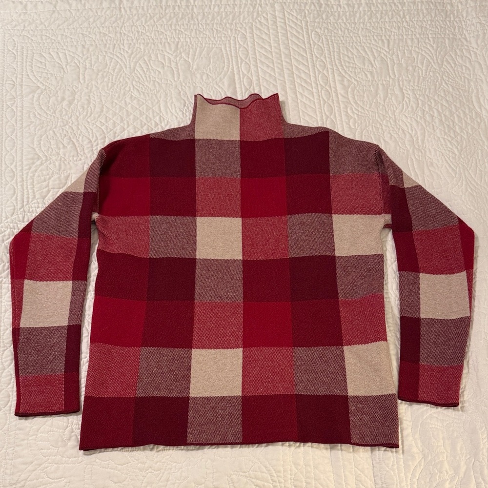 Tahari Red and Cream Plaid Turtleneck Sweater Cabincore Cozy